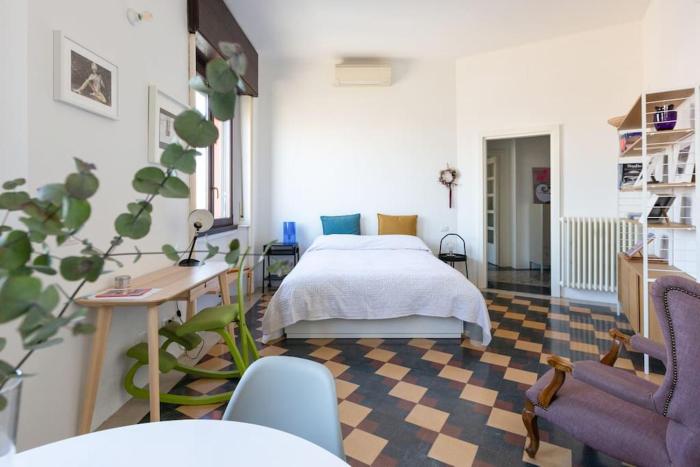 BIG BRIGHT COZY STUDIO APARTMENT IN NOLO NEAR MM1