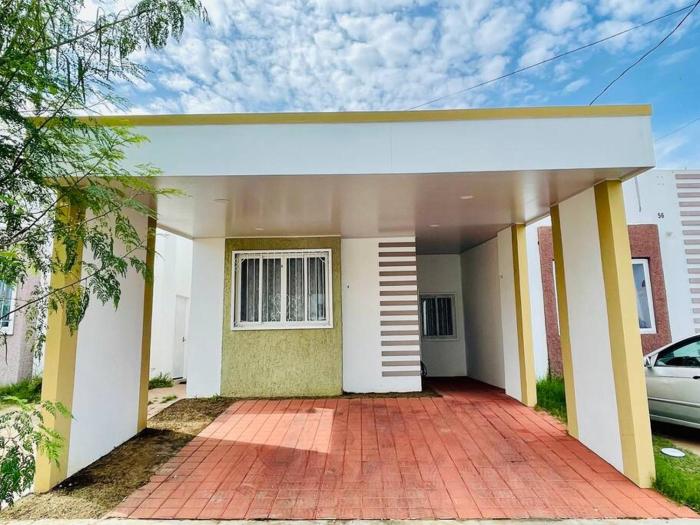 Moderna casa amueblada en residencial privada