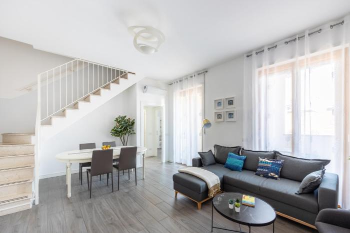 Bocconis Nest - Close to Duomo with terrace