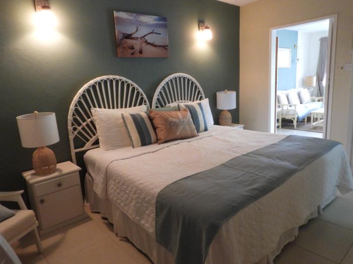 Golden View Apartment