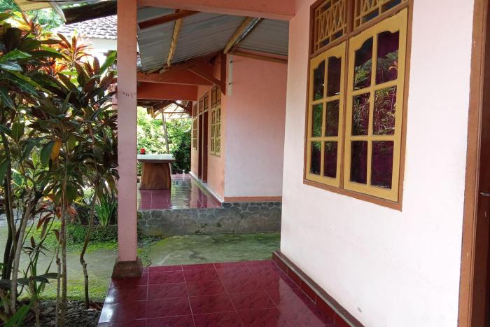Hotel O Dannis Homestay Near Musholla Al Istiqomah Terawangan