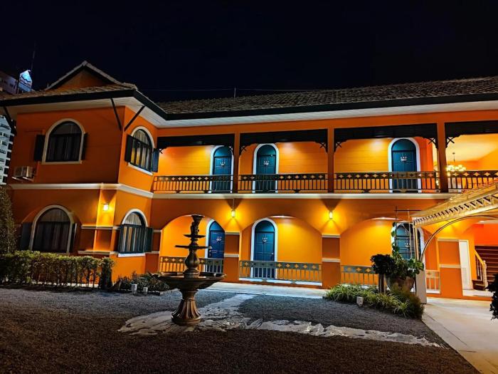 Venice Hotel Hua Hin