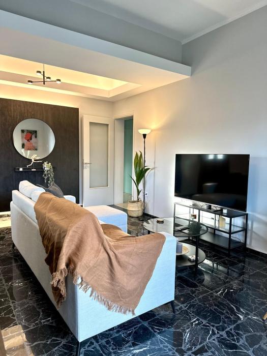 Annas Guesthouse - Lagonisi Beach