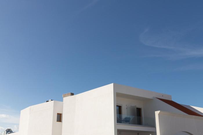 Blank - Alojamento Local