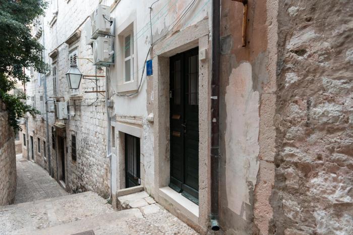 Best Located Duplex Apartment