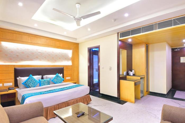 Hotel Hari Piorko Grand - 2 Min from New Delhi Railway Station