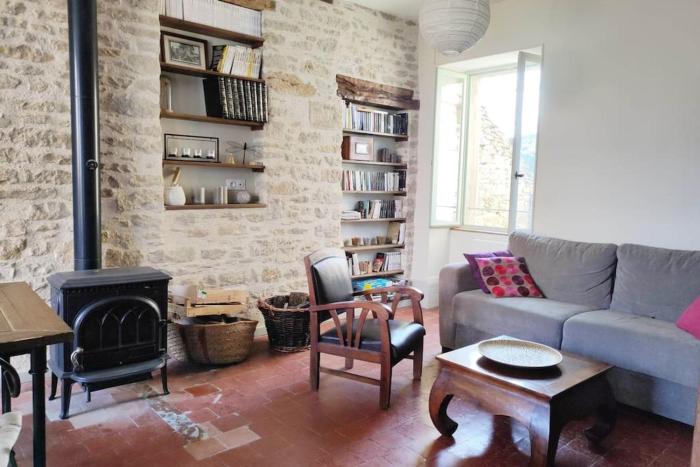 Les Hirondelles et la glycine