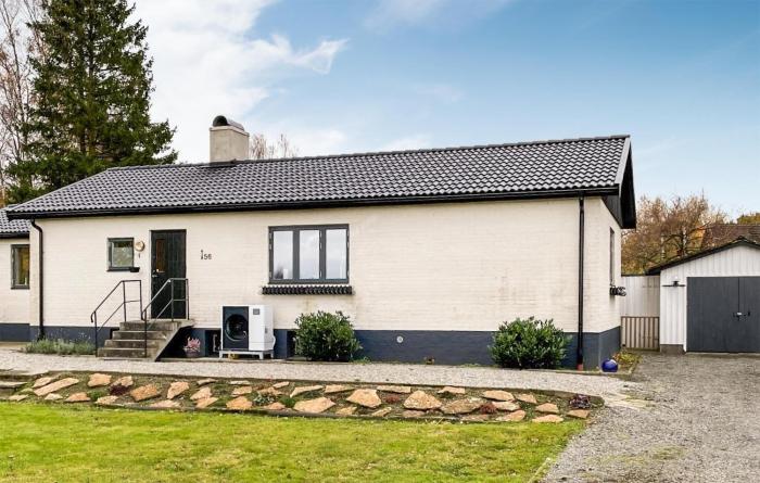 2 Bedroom Stunning Home In Gärsnäs