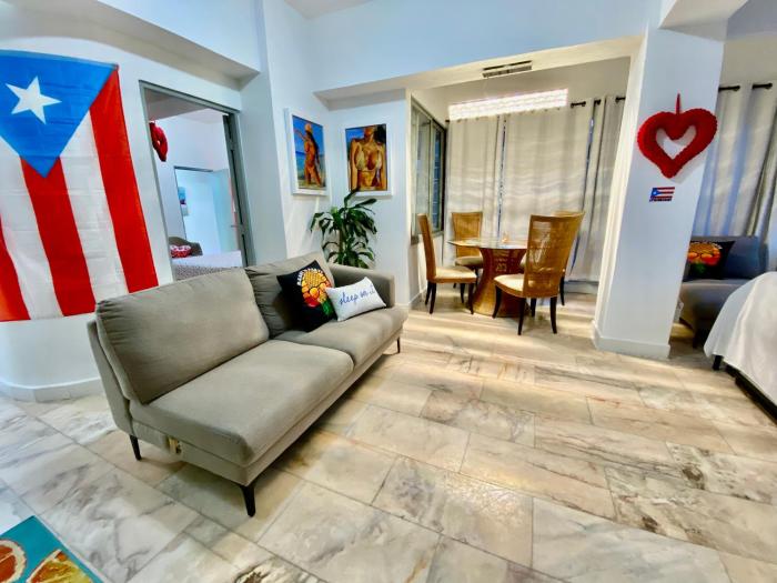 In the heart of Condado a 2 Bedroom Apartment Balcony
