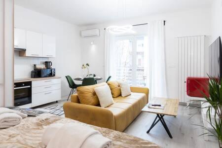 Lux Nest III City Apartment URBAN STAY