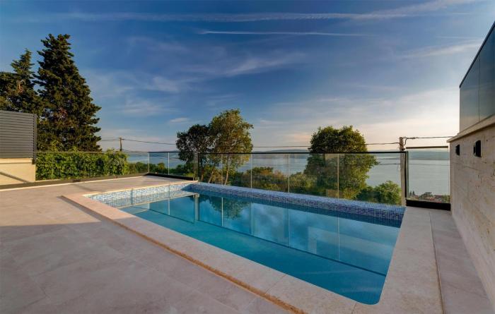 Cozy Home In Dramalj With Sauna