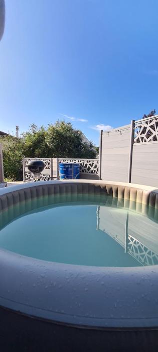 Agréable Villa à mi-chemin de Paris & Disneyland & Stade de France