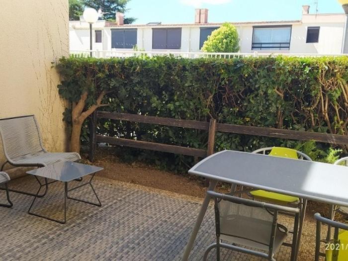 Studio avec Piscine, Tennis et Terrasse à 500m de la Plage dArgelès - FR-1-776-59