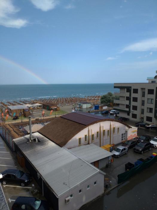 2 Apartamente identice si alaturate, ambele cu vedere la mare