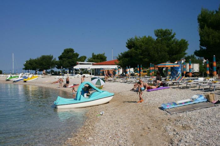 Apartments with parking space Crikvenica - 22214
