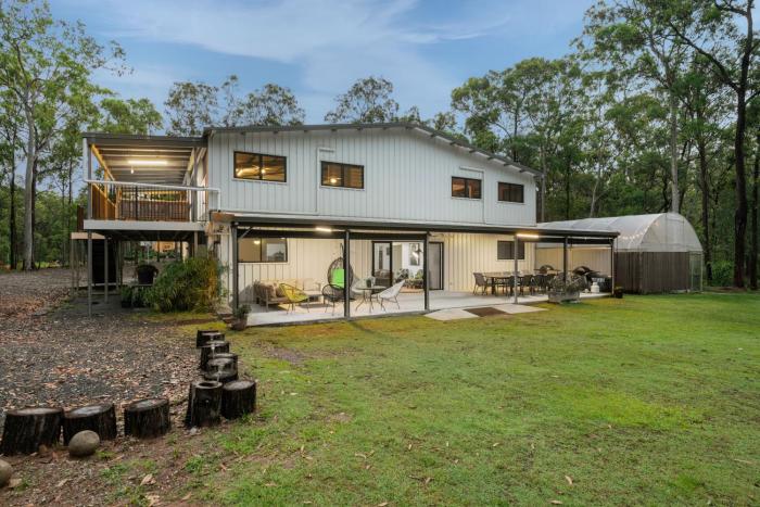 Winston Wallabies Urban Getaway