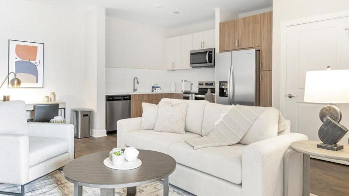 Landing Modern Apartment with Amazing Amenities (ID8930X28)