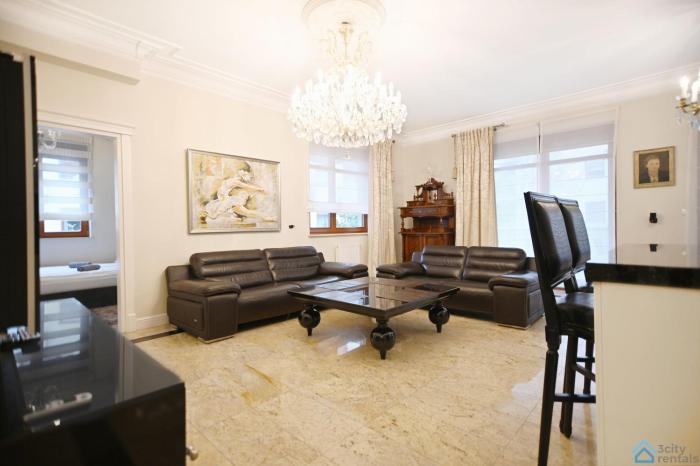 Large and Luxury 3city Apartment in Gdańsk with Two Balconies by Noclegi Renters
