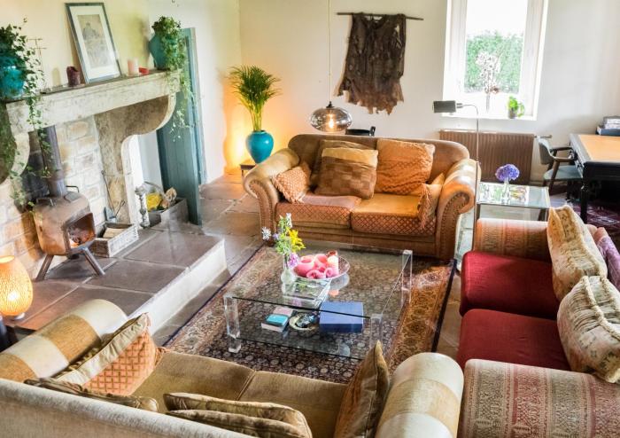 Bohemian Experience Wellness, Jacuzzi, Sauna, BBQ, Garden, Sleeps 14