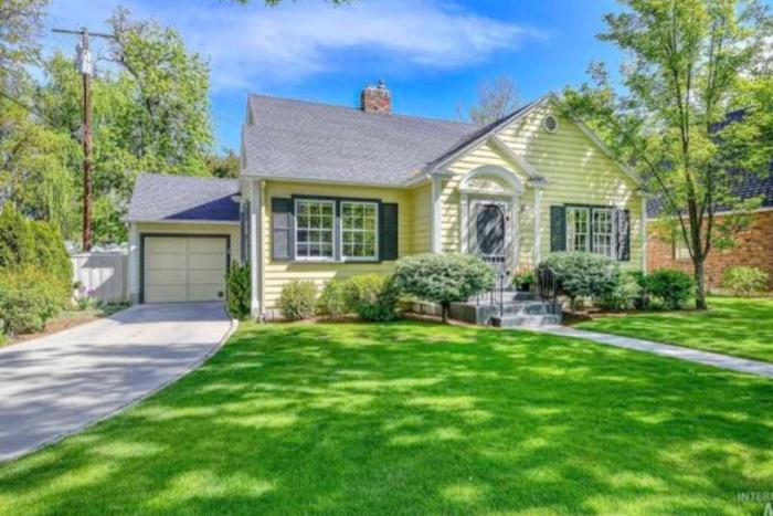 Charming midcentury house in historic North End