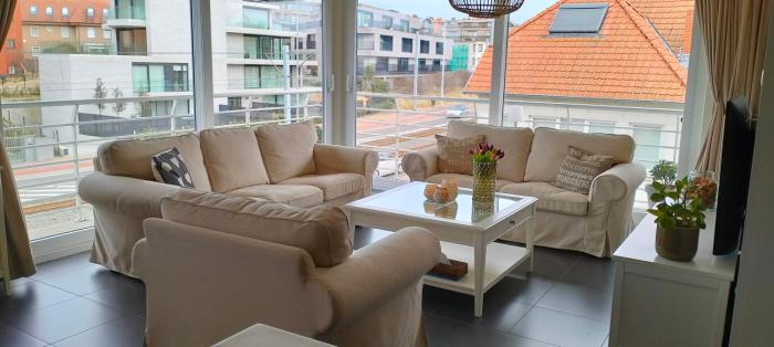 Zonnig appartement dicht bij ZEE en CENTRUM van Sint Idesbald