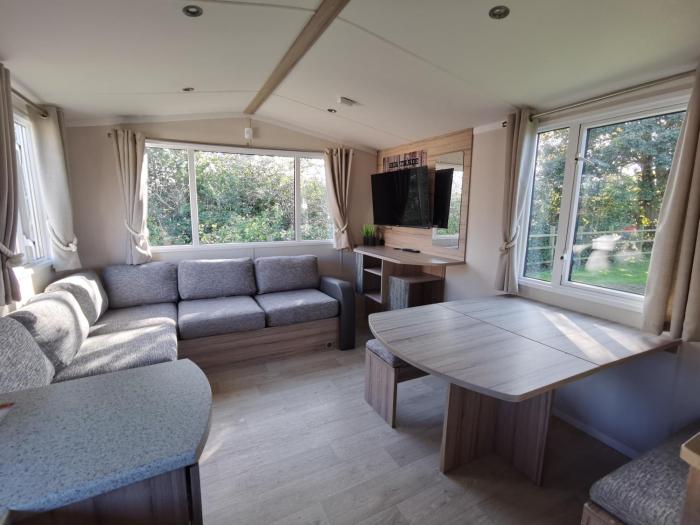 8Berth- SmartTV- CloseToBeach- FamilyFriendly