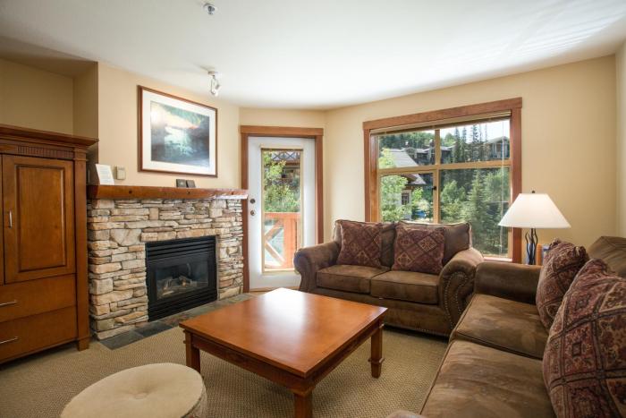 3316 - One Bedroom Den Standard Powderhorn Lodge condo