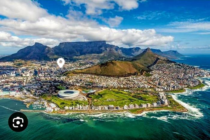 220 Loop St. Cape Town CBD