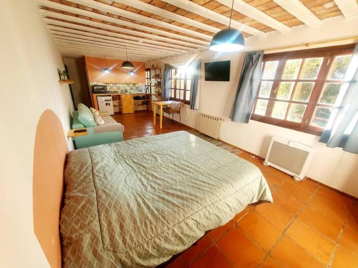 light-flooded apartment in the neighborhood