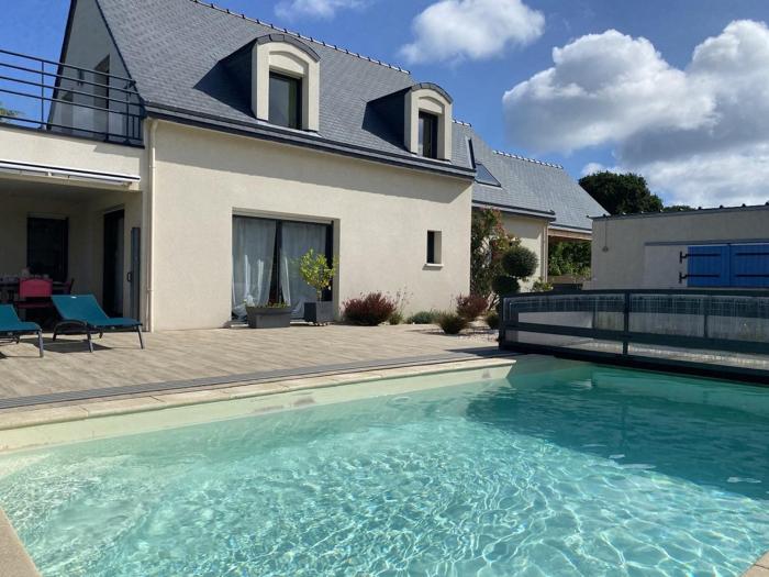 803 - Magnifique maison moderne située à Erquy disposant dune piscine privative