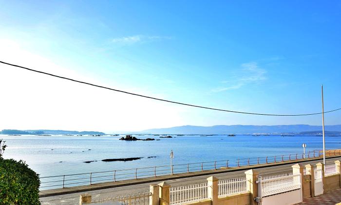 Apartamento con vistas en Playa de As Sinas
