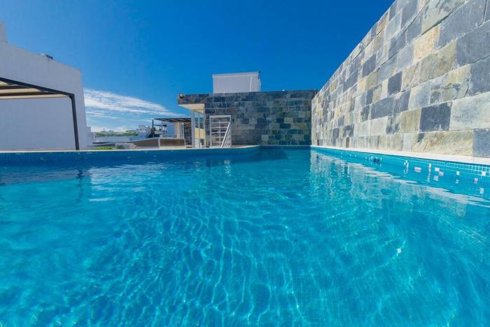 Comfortable Studio 3 blocks from the beach