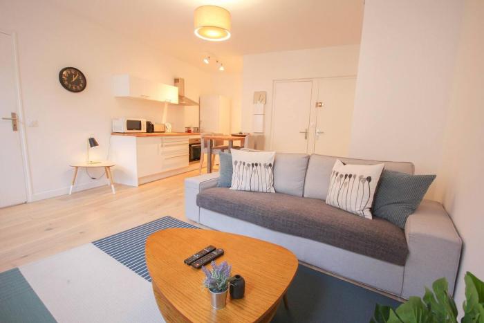 Equipped apartment premium location