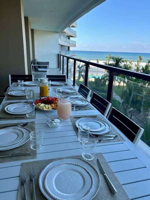 Isla Residences, frente al mar.