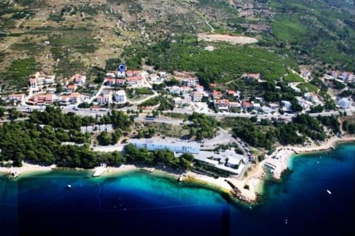 Apartments with parking space Lokva Rogoznica, Omis - 22069