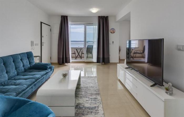 Beautiful Apartment In Tribanj With House Sea View