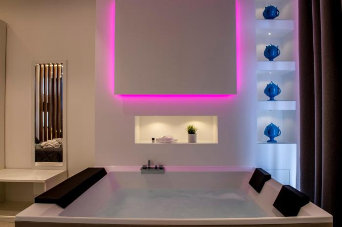 Alipa Suite with Jacuzzi