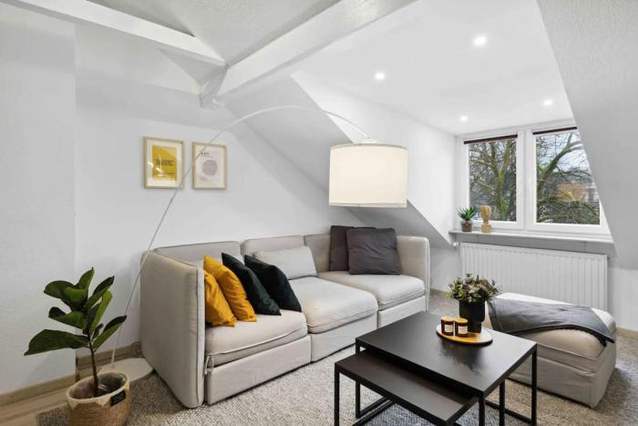 Dachgeschosstraum Ronsdorf - Nähe DUS & Dortmund & Köln & Essen