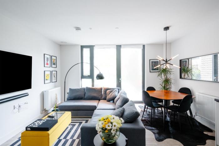 Beautiful & Contemporary Hackney Retreat