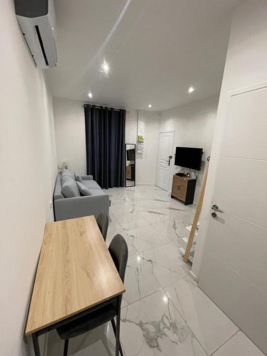 Studio à 250 metres du casino de Monaco