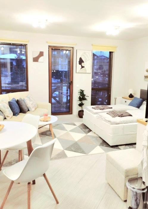 Spacious luxury studio with mountain view - SPA available