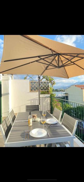 The White Sail - Mondello Apartment with Terrace - casa di vincenzo e andrea