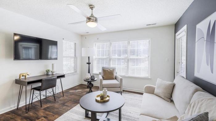 Landing Modern Apartment with Amazing Amenities (ID4299X2)
