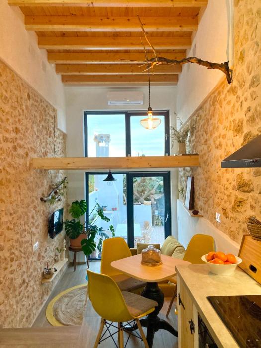 AltHouse Canet lo Roig