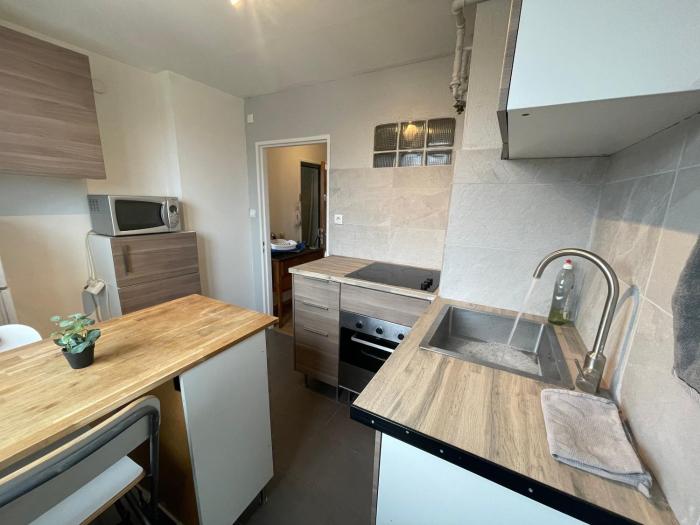 #6 : 2 pièces dernier étage très calme 40m2