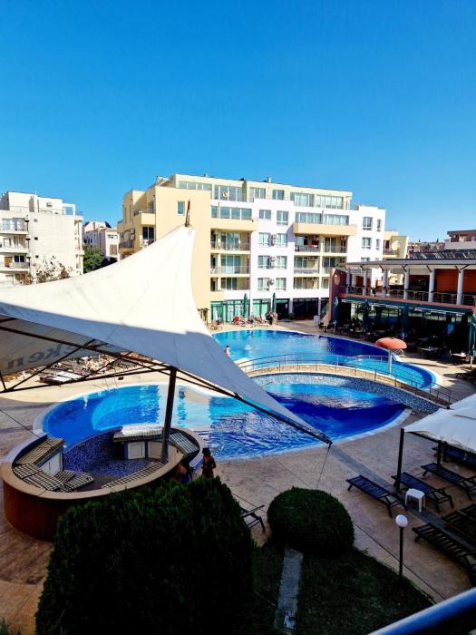Pool View Apartment, Sunny Beach Resort
