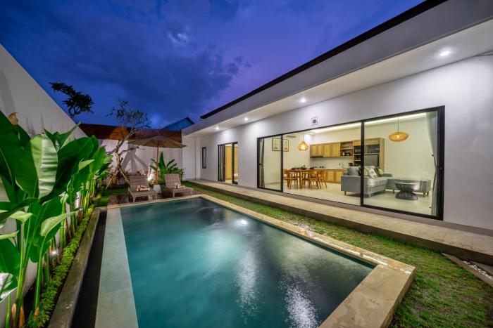 Villa Lavista Brand New Beautiful Stylish 2 BR in Canggu