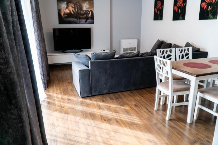 Signature apartment 5