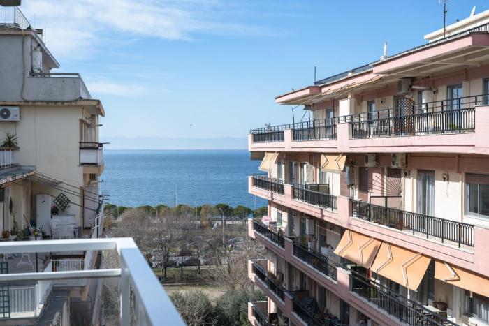 Horizon Apartment Thessaloniki by Luxlikehome