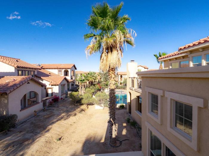 POOL SIDE, with free WiFi and GOLF PASS